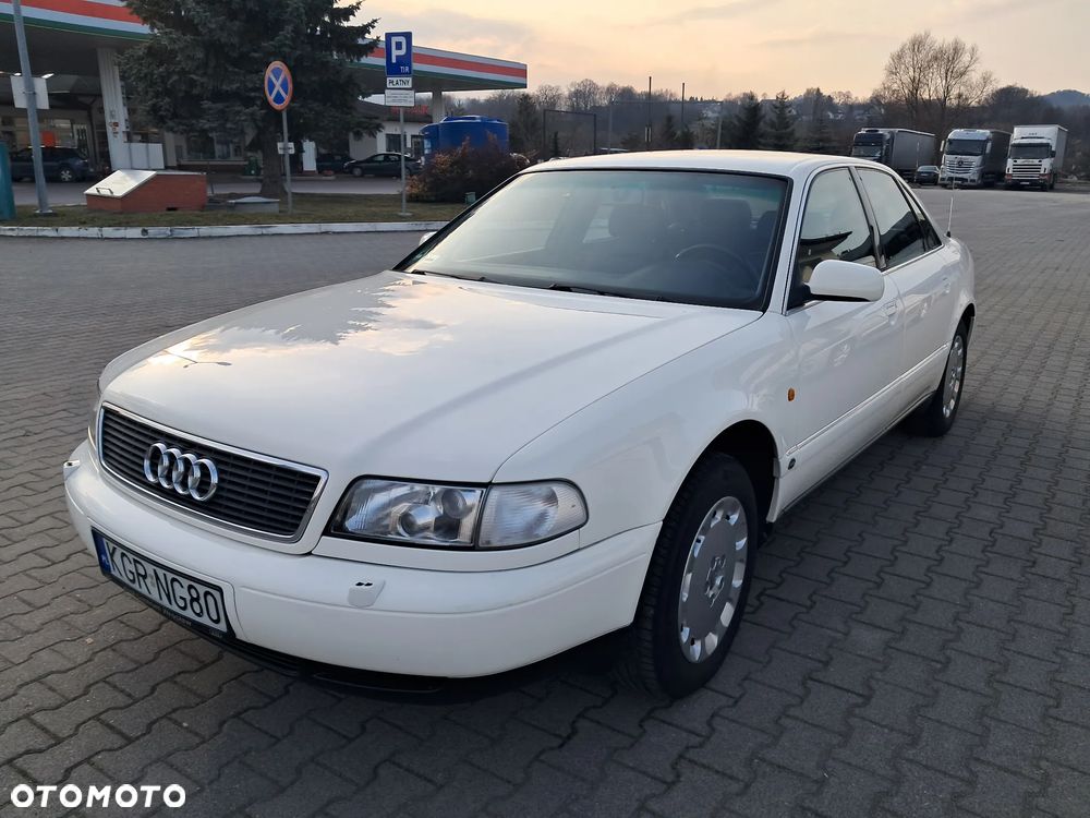 Audi A8 2.8 - 1