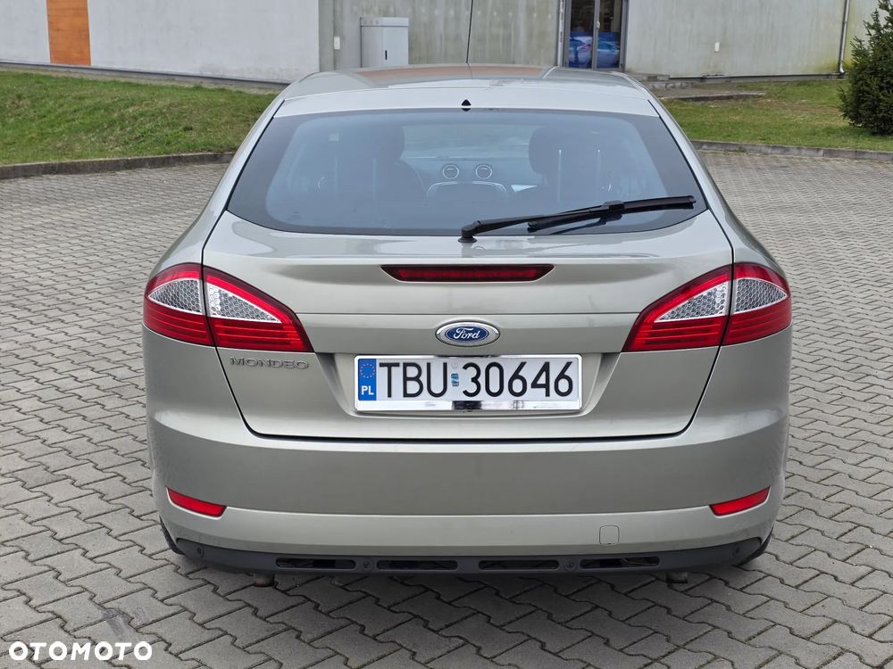 Ford Mondeo 2.3 Ghia - 7