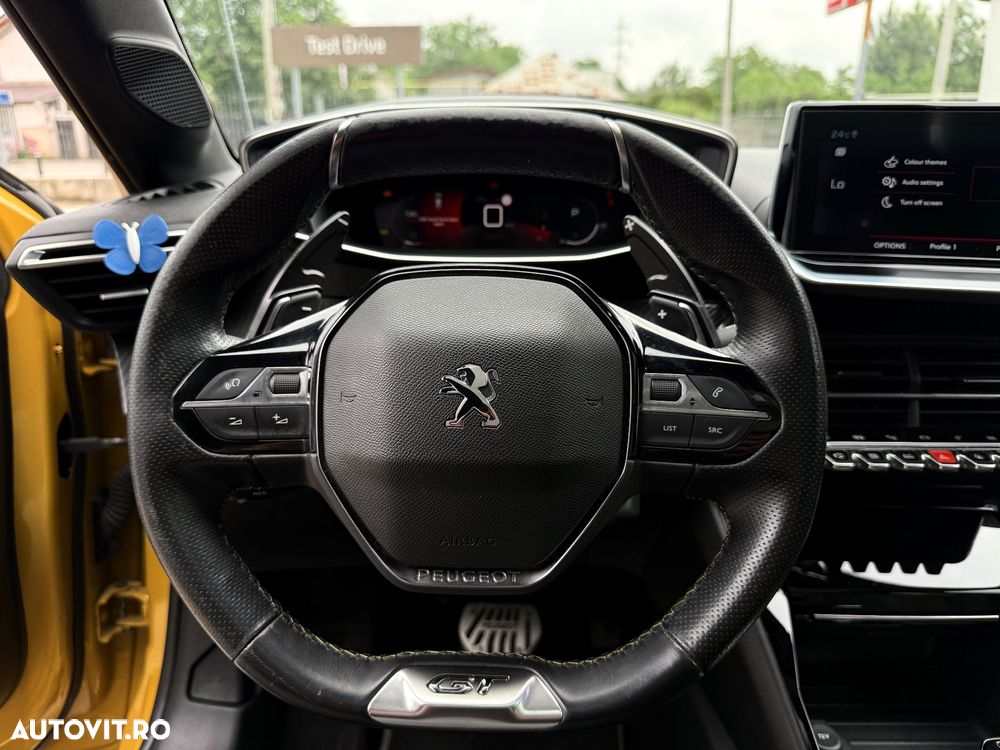 Peugeot 208 PureTech 130 EAT8 GT Pack - 14