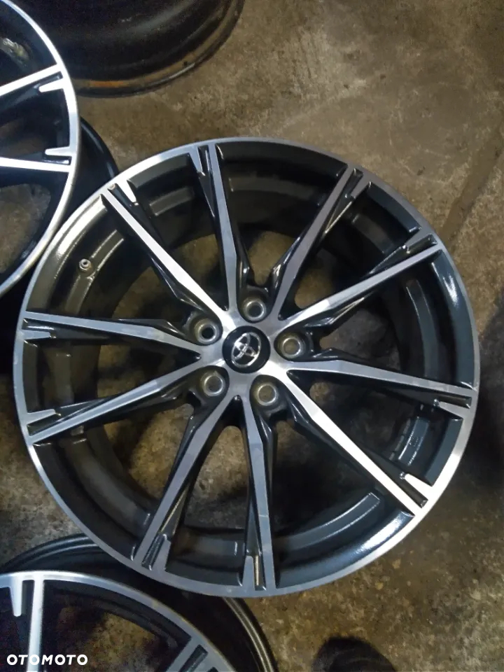Felgi toyota subaru OE  7.0" x 17" 5x100 ET 48 - 9