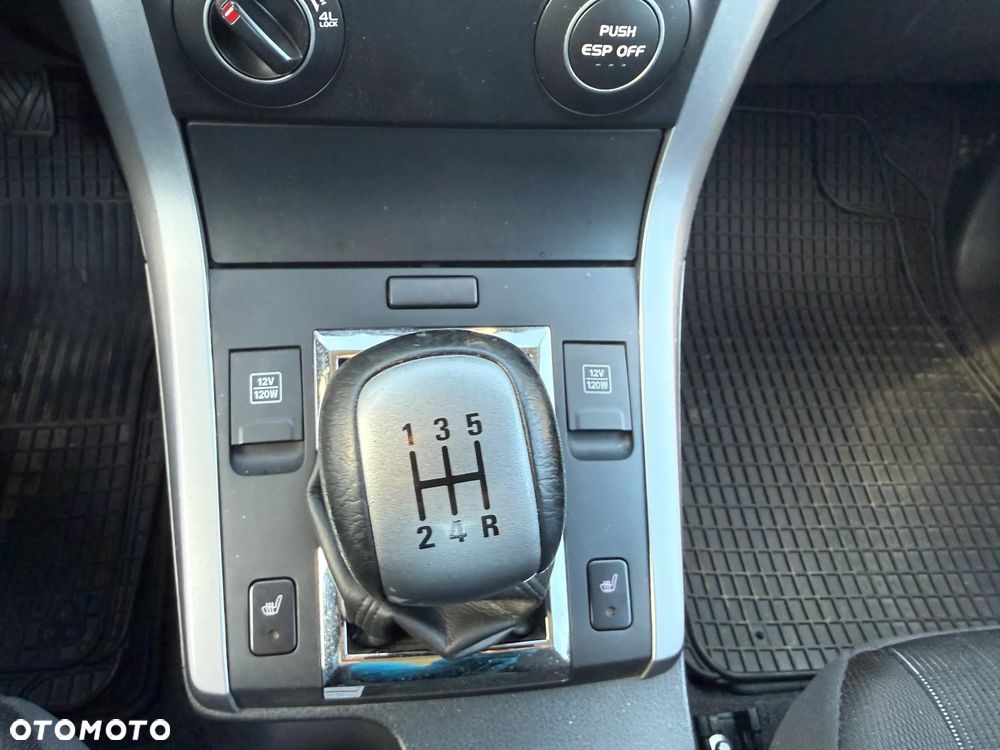 Suzuki Grand Vitara 2.4 Comfort - 16