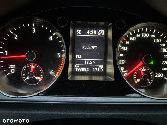 Volkswagen Passat 2.0 TDI Comfortline DSG - 12