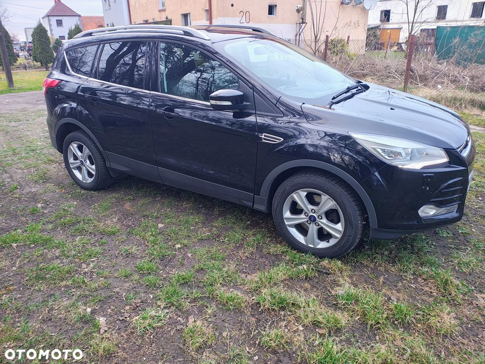 Ford Kuga - 1