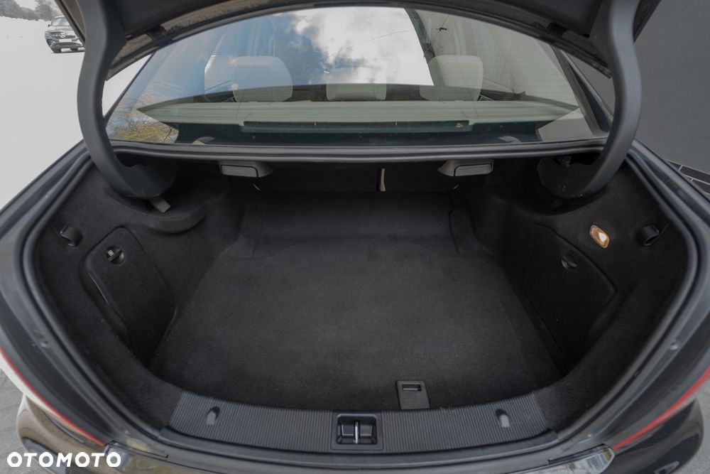 Mercedes-Benz Klasa C 220 d 9G-TRONIC - 23