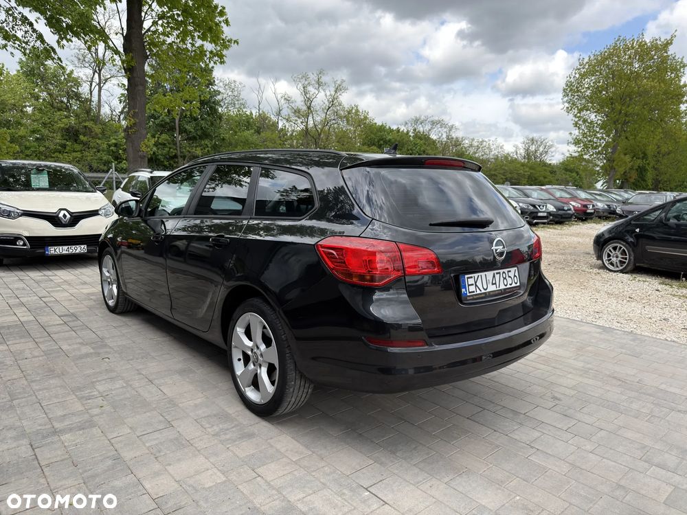 Opel Astra 1.7 CDTI Cosmo - 4