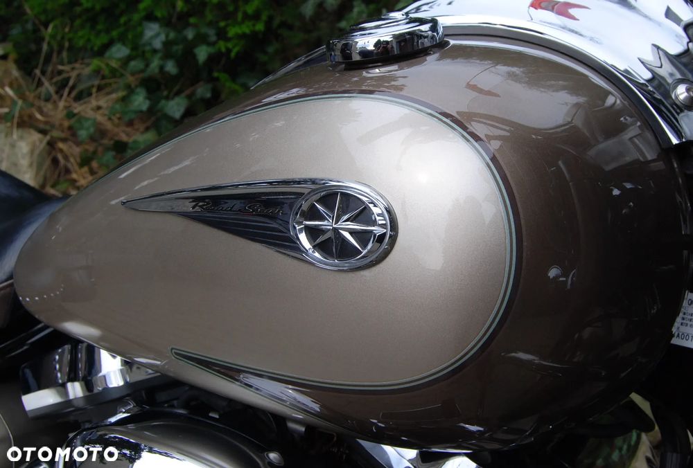 Yamaha Road Star - 8