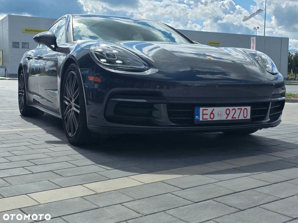 Porsche Panamera 4 - 4
