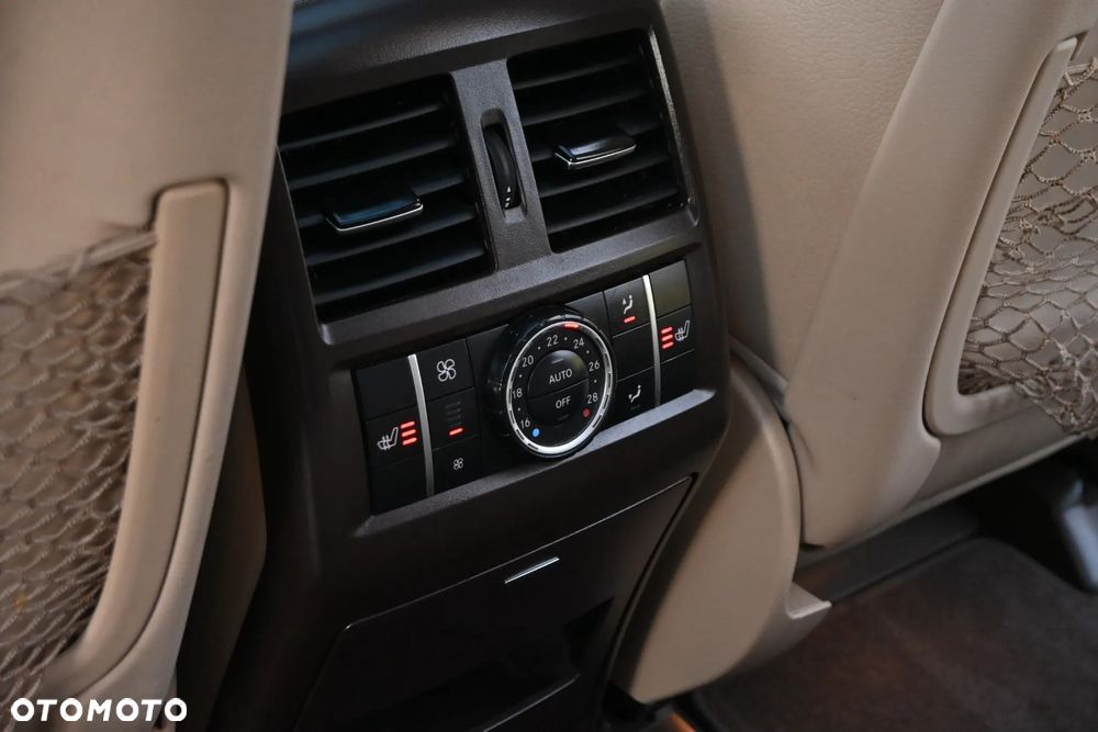 Mercedes-Benz GLS - 28