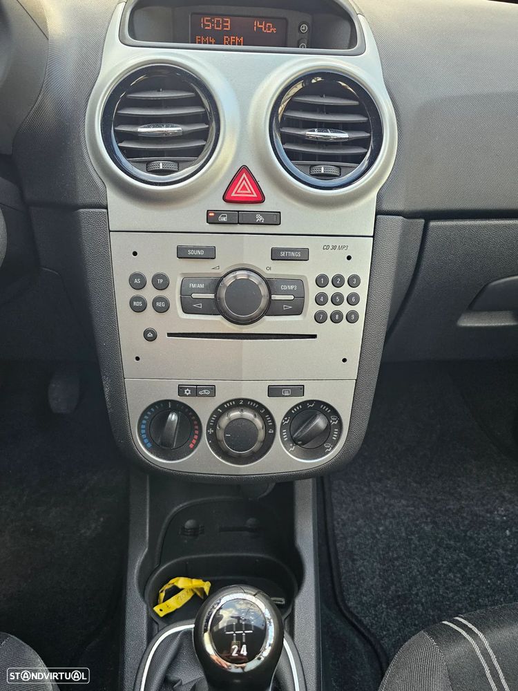 Opel Corsa 1.3 CDTI Enjoy EcoFLEX - 19