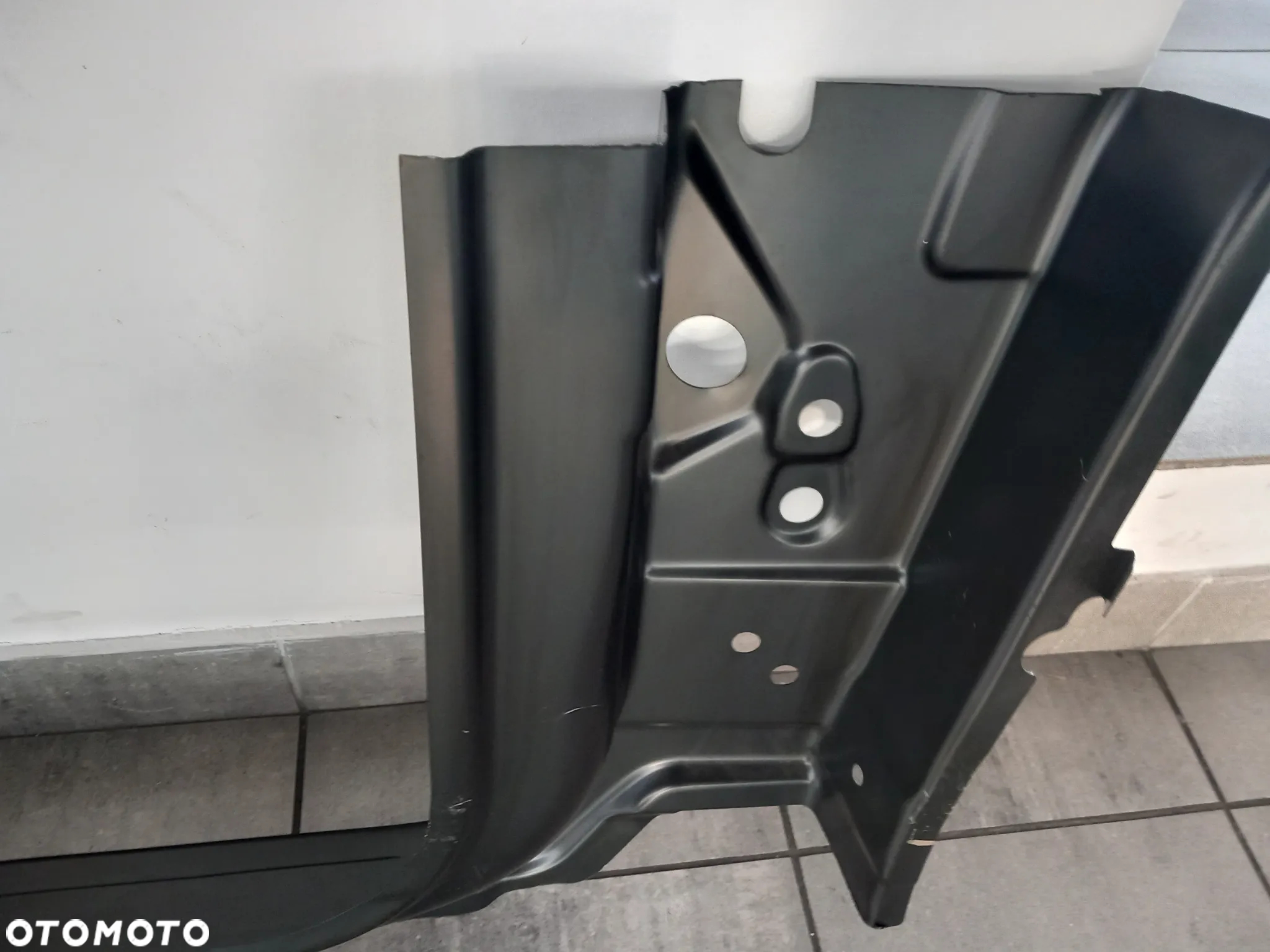 Listwa progu nadwozia lewa Ford Kuga 2008-2012 1518553 - 6