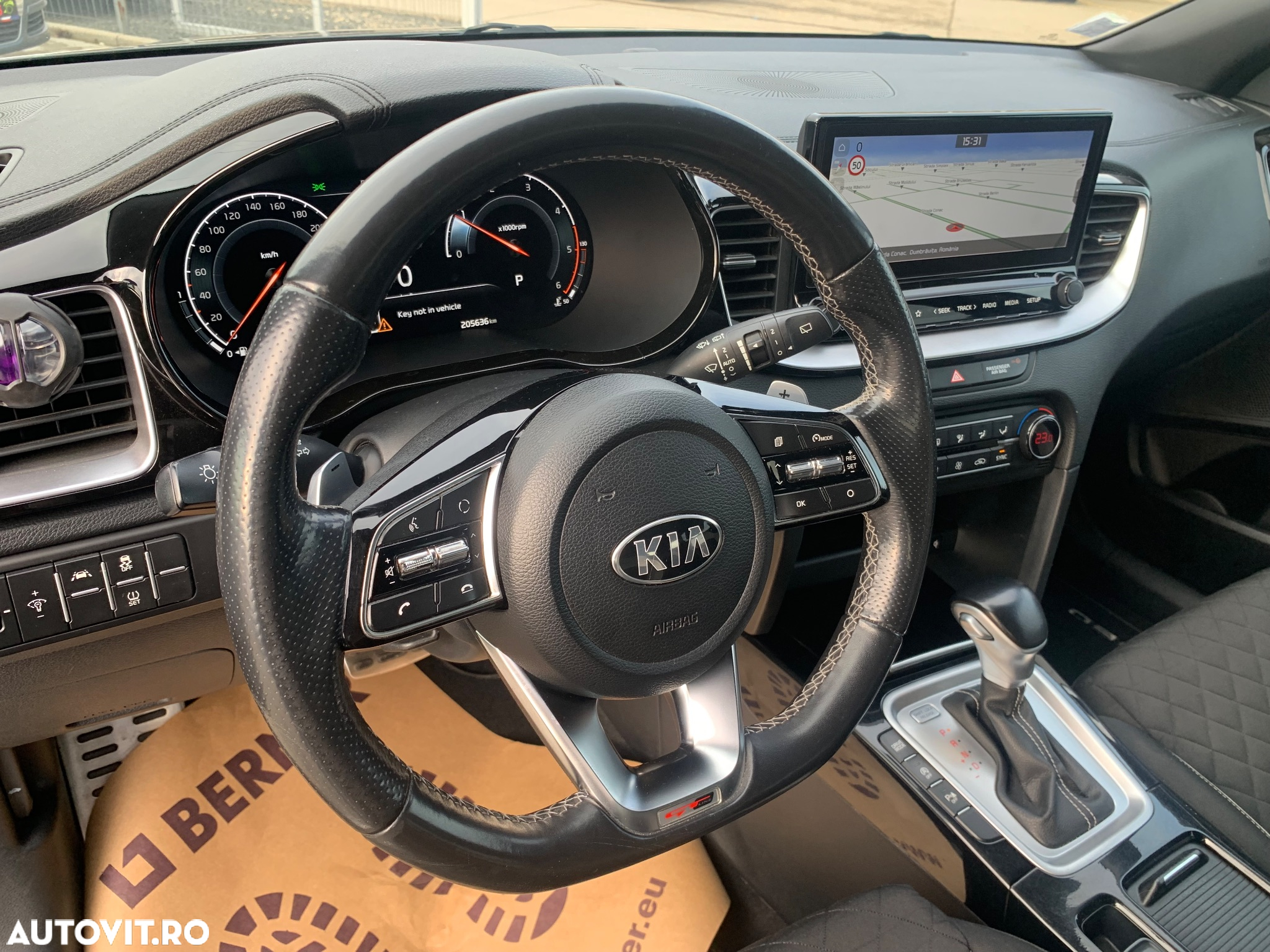 Kia Ceed - 16