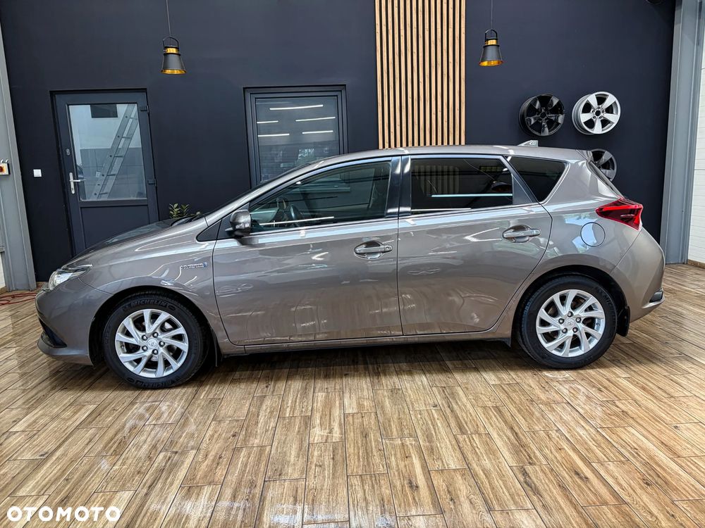Toyota Auris - 11