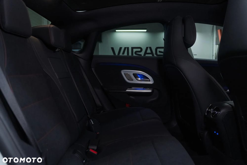 Mercedes-Benz CLA - 33