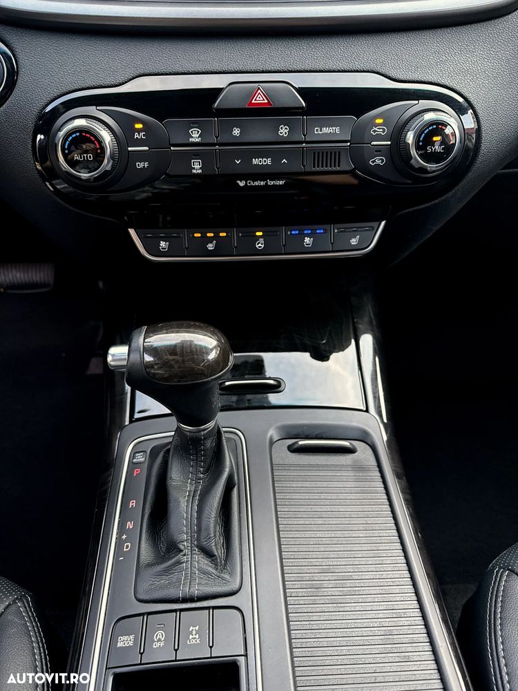 Kia Sorento 2.0 DSL 6AT 4x4 Nova - 27