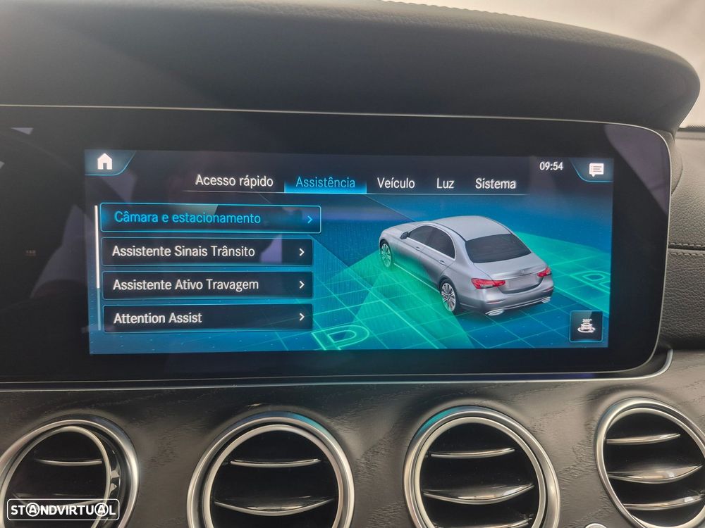 Mercedes-Benz E 220 d AMG Line - 24