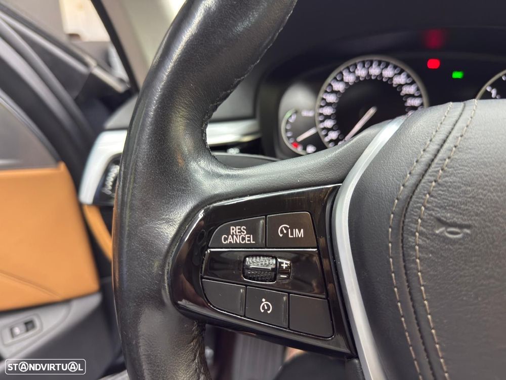 BMW 520 d Line Luxury Auto - 16