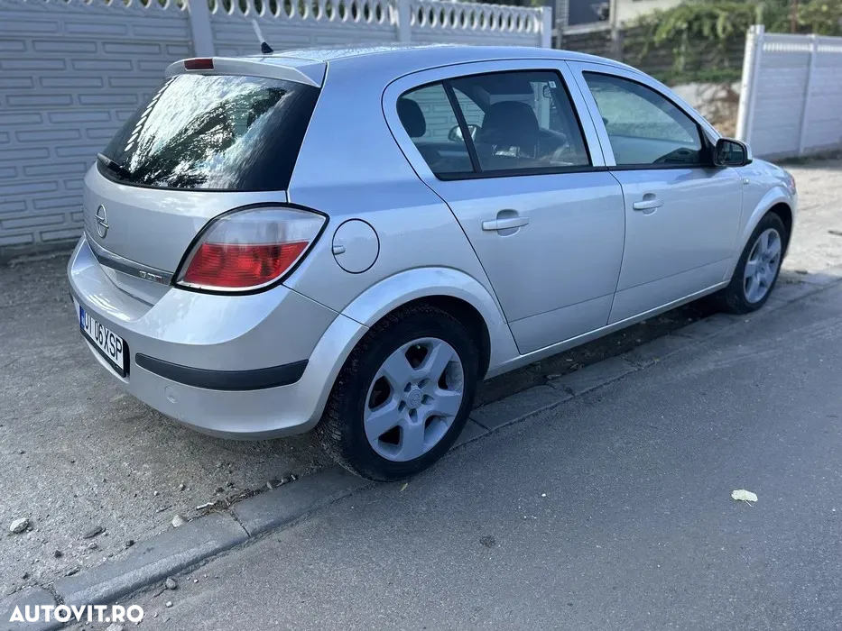 Opel Astra - 2