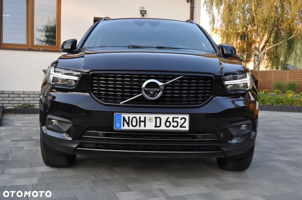 Volvo XC 40 D3 R-Design - 2
