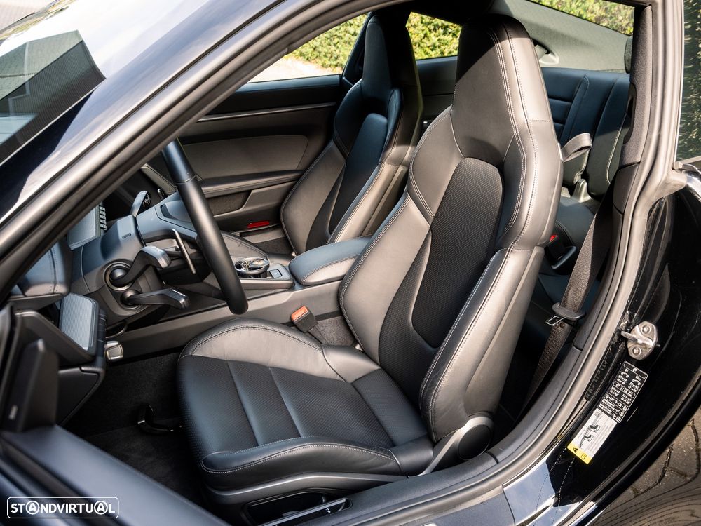 Porsche 911 (992) Carrera S PDK - 17