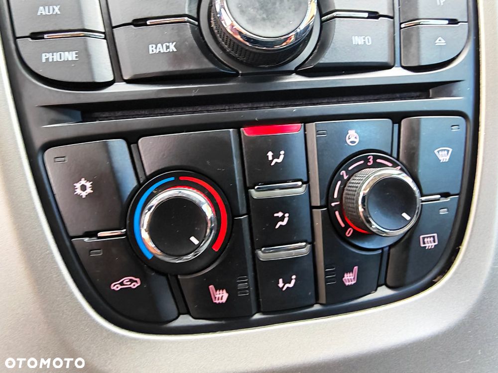 Opel Astra 1.4 Turbo Edition - 34