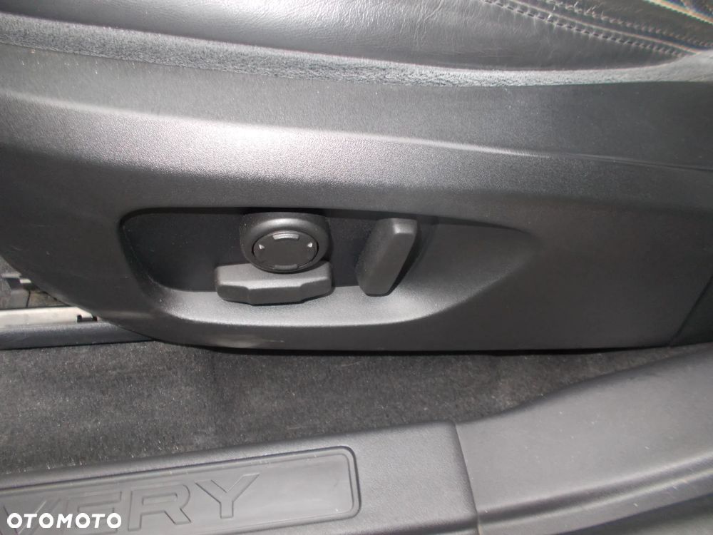 Land Rover Discovery Sport TD4 HSE - 30