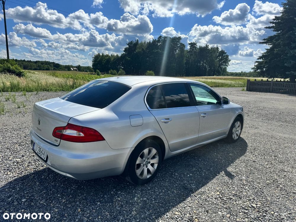 Skoda Superb 2.0 TDI Active - 10