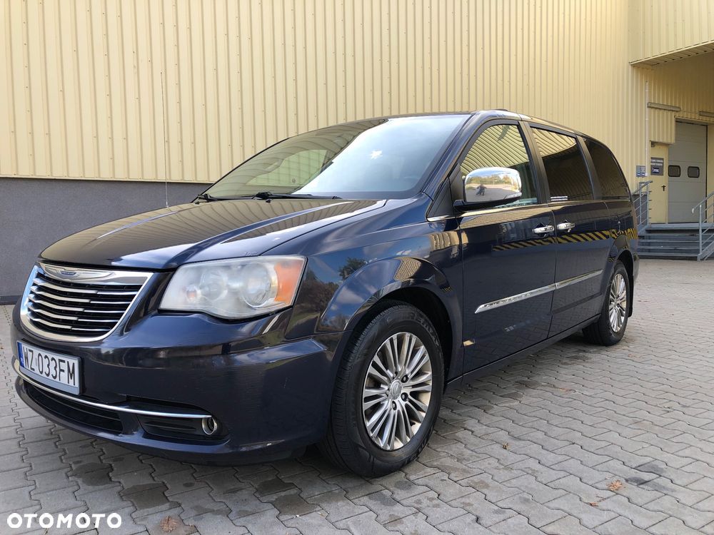 Chrysler Town & Country 2013 photo 4