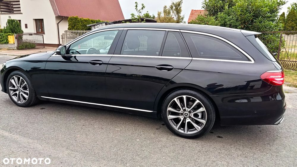 Mercedes-Benz Klasa E 220 d 9G-TRONIC - 31