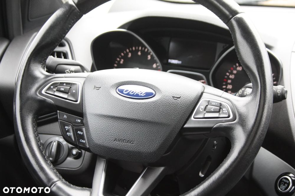 Ford Kuga 1.5 EcoBoost 2x4 Individual - 11