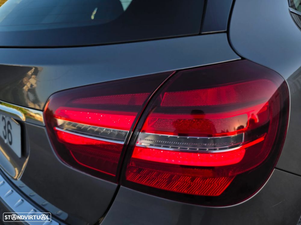 Mercedes-Benz GLA 180 d Urban - 17