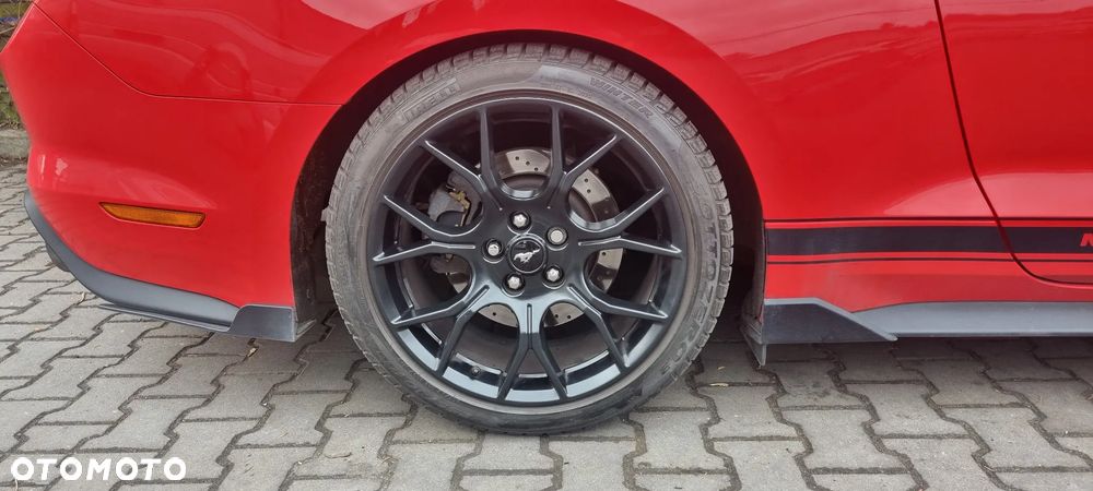 Ford Mustang - 14