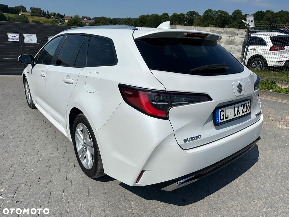 Suzuki Swace 1.8 Hybrid Premium Plus CVT - 6