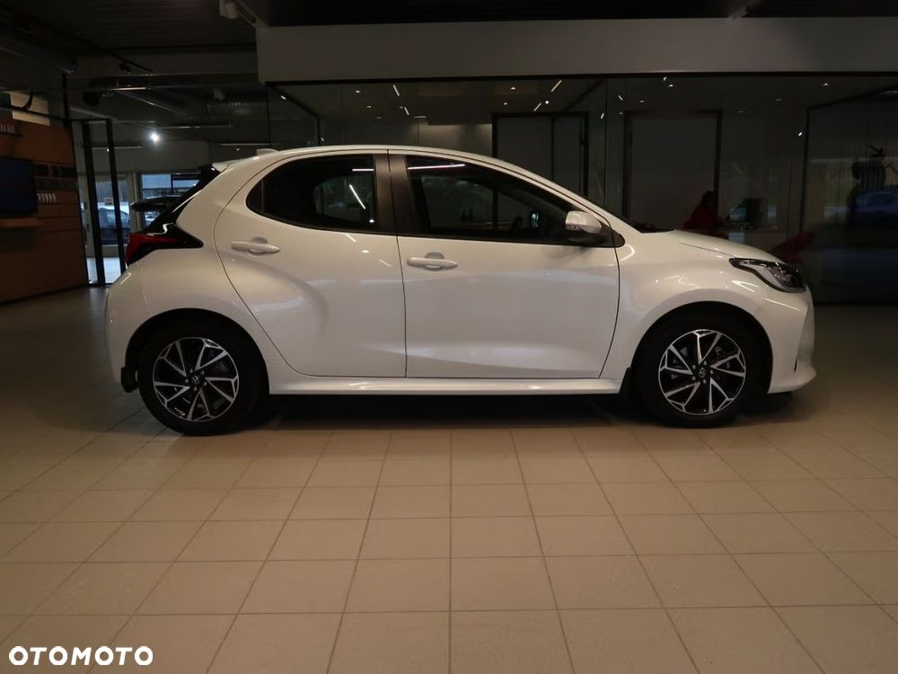Toyota Yaris Hybrid 1.5 Active - 4
