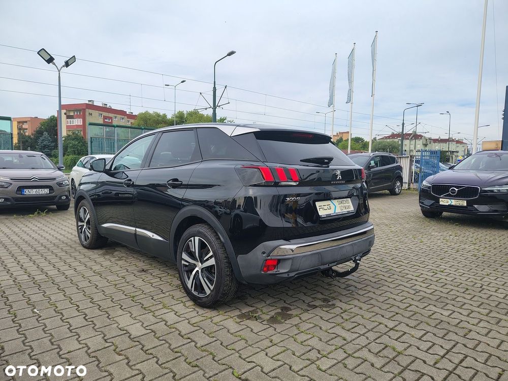 Peugeot 3008 1.2 PureTech Allure - 4