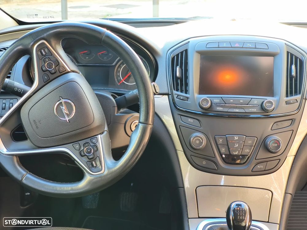 Opel Insignia Sports Tourer 2.0 CDTi Executive S/S - 19