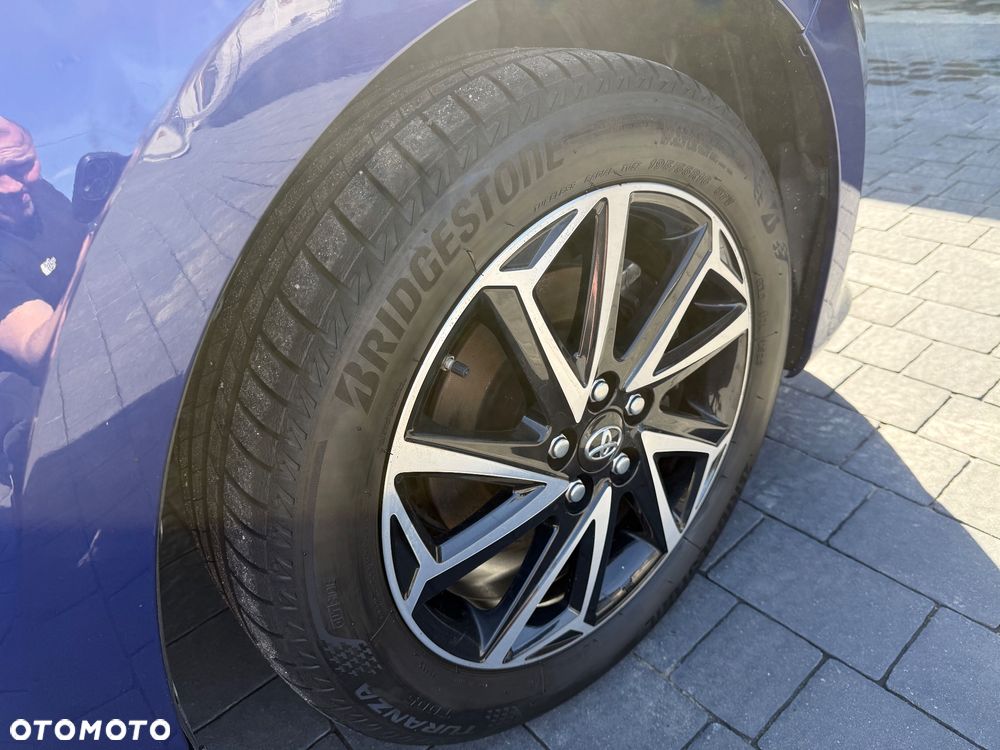 Toyota Yaris Hybrid 1.5 Executive - 32