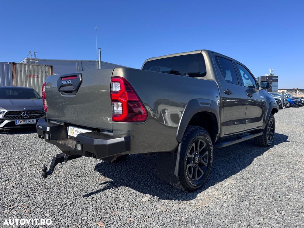 Toyota Hilux 2.8D 204CP 4x4 Double Cab AT Invincible - 3