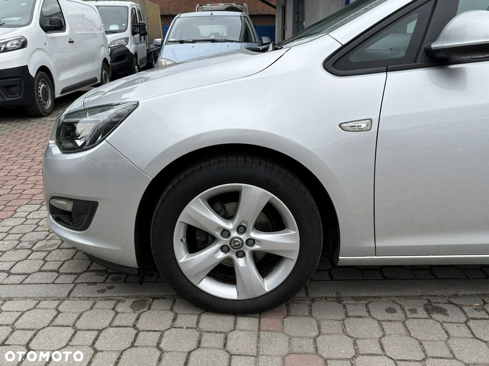 Opel Astra - 9
