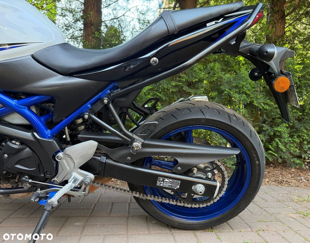 Suzuki SV - 20