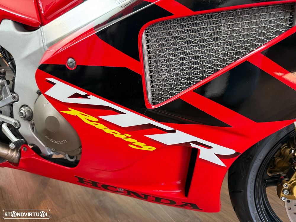 Honda VTR 1000 SP 1 - 4