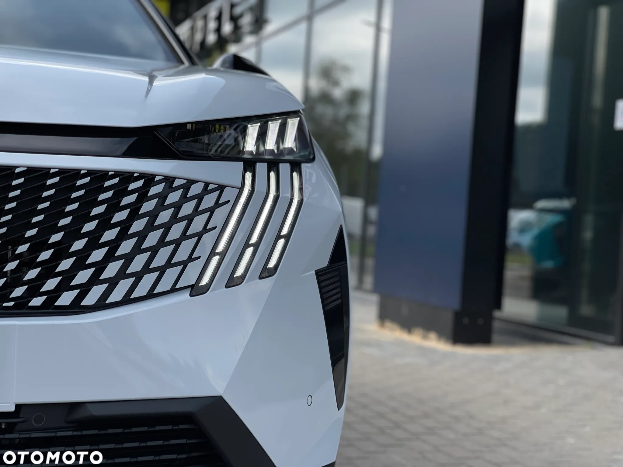 Peugeot 5008 1.2 PureTech mHEV GT S&S e-DCS6 - 3