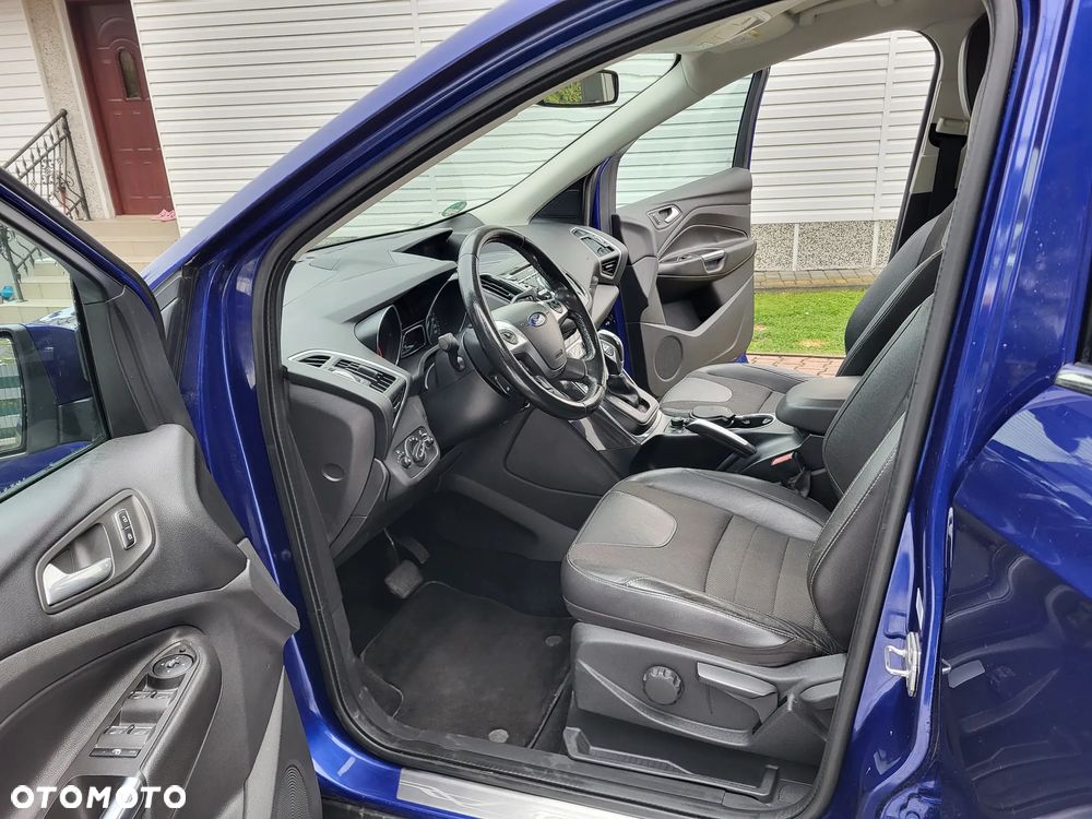 Ford Kuga 2.0 TDCi 4x4 Titanium - 12