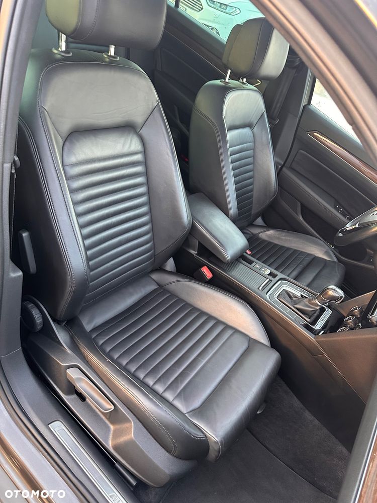 Volkswagen Passat Alltrack 2.0 TDI SCR 4Motion DSG - 21