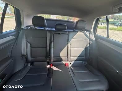 Volkswagen Golf - 7