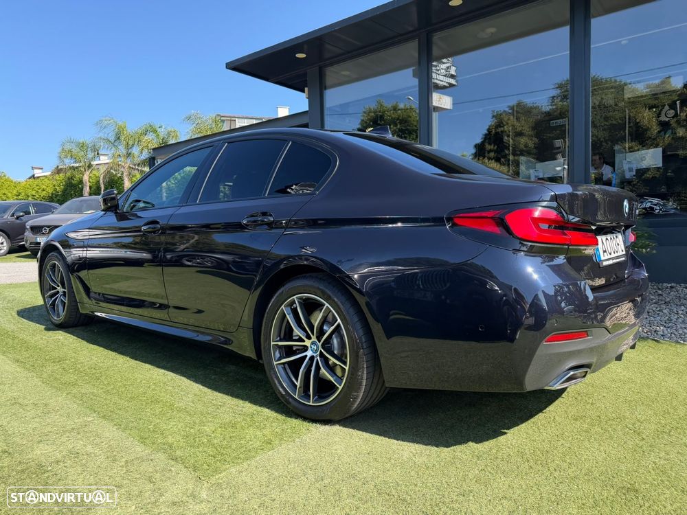 BMW 520 e Pack M — fotografia 15