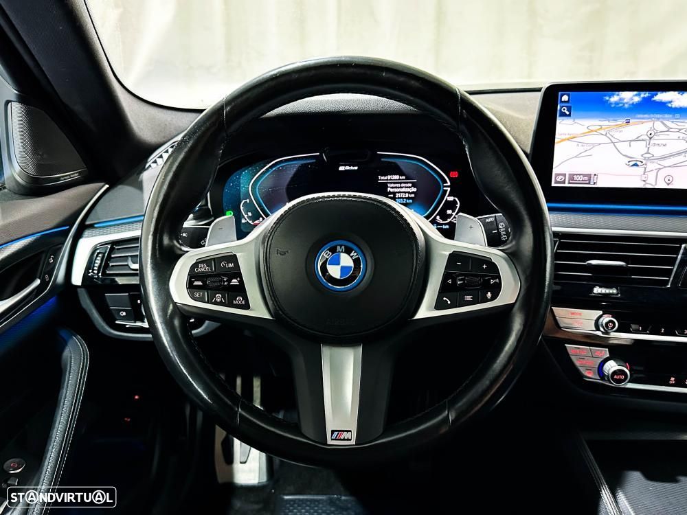 BMW 530 e Pack Desportivo M - 20
