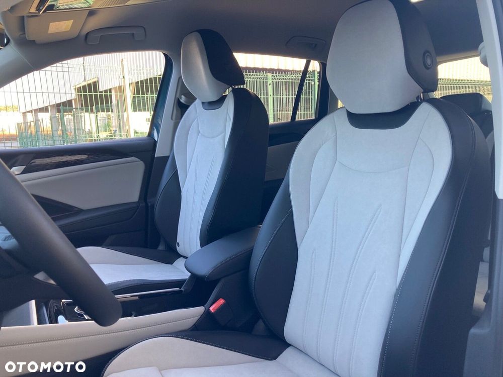 Volkswagen Tiguan - 7