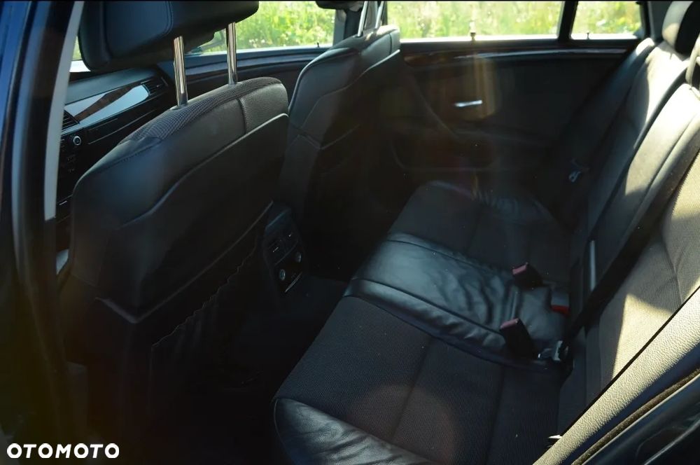 BMW Seria 5 530i - 9