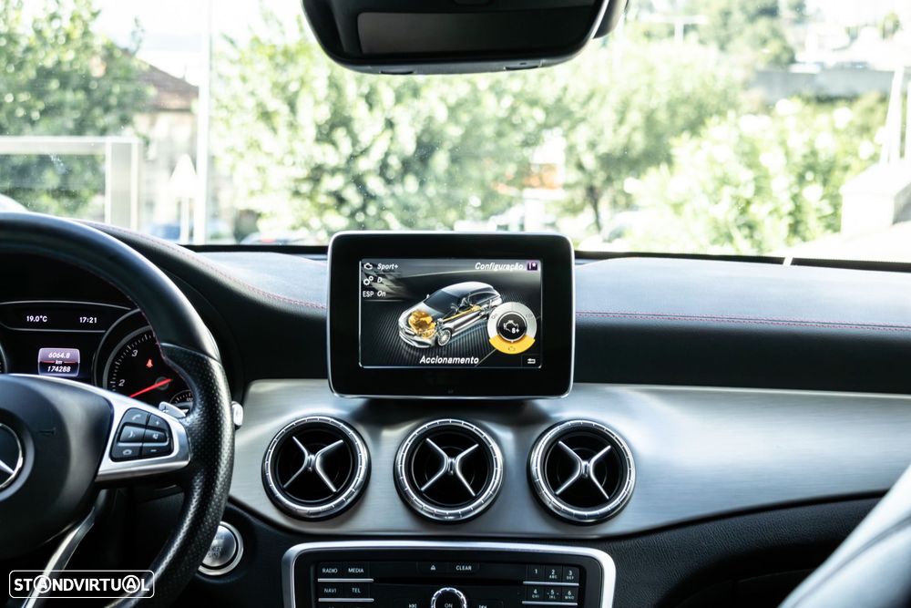 Mercedes-Benz CLA 200 d Shooting Brake AMG Line Aut. - 36