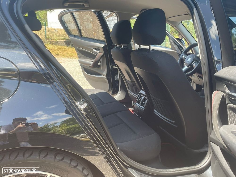 BMW 116 d Pack M - 42